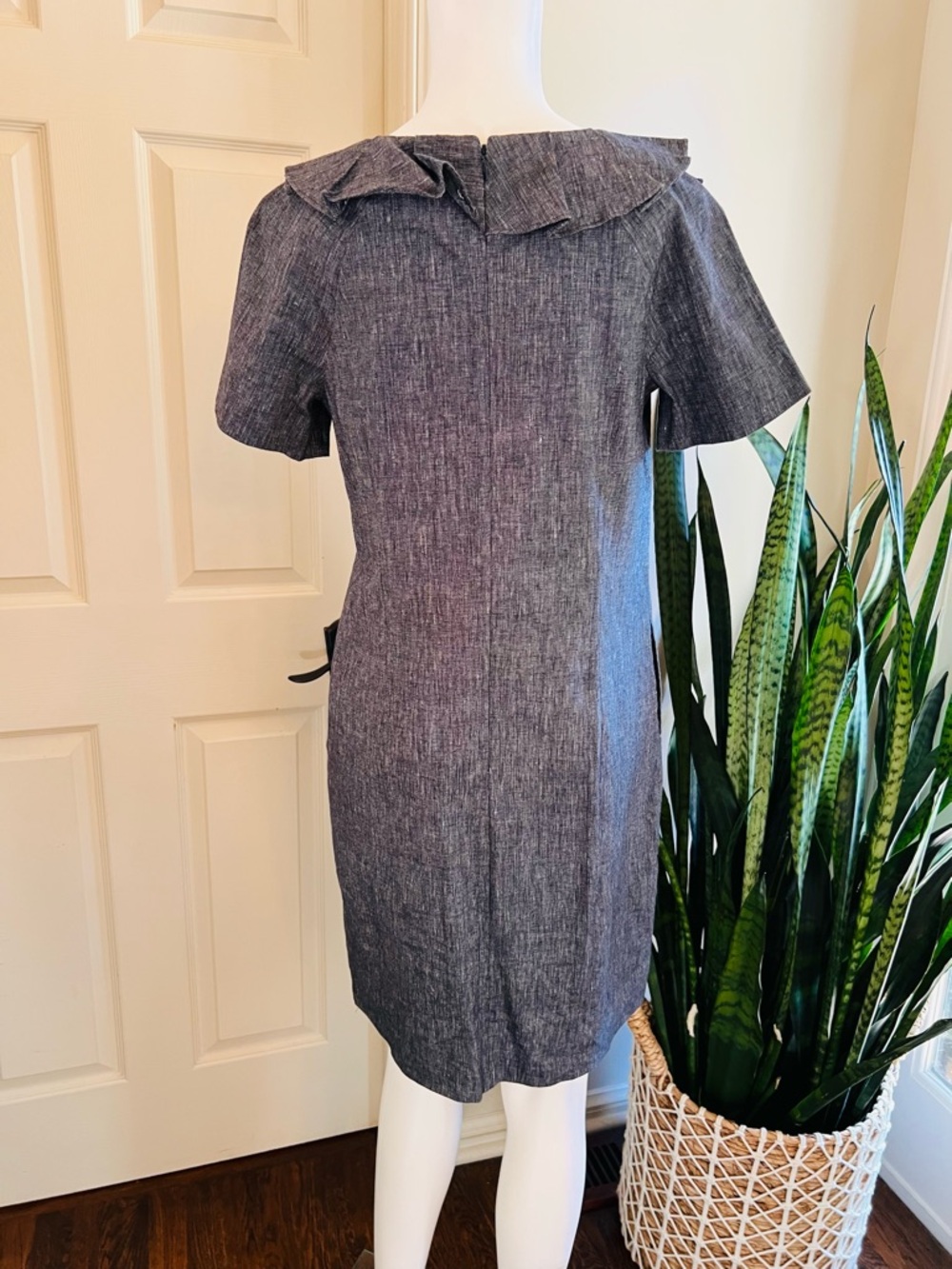 Banana Republic Shift Dress Ruffle Neck Short Sleeve Pockets - Picture 5 of 10